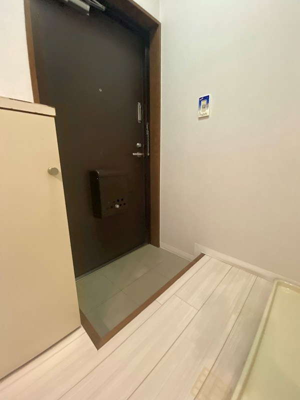 藤沢・KC湘南ハイツ 玄関