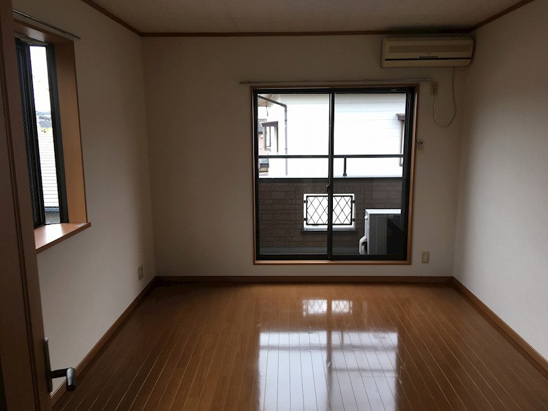 ローズビラタナカ リビング