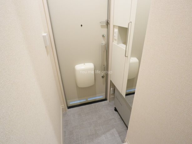 セレスティンワール　B棟 玄関