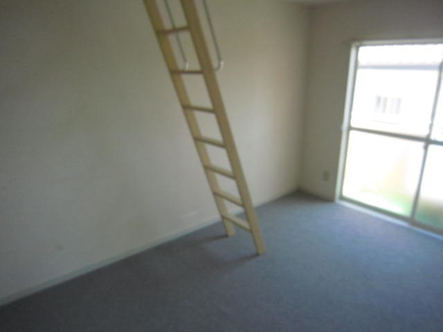 ファーストライフ平塚南原 リビング