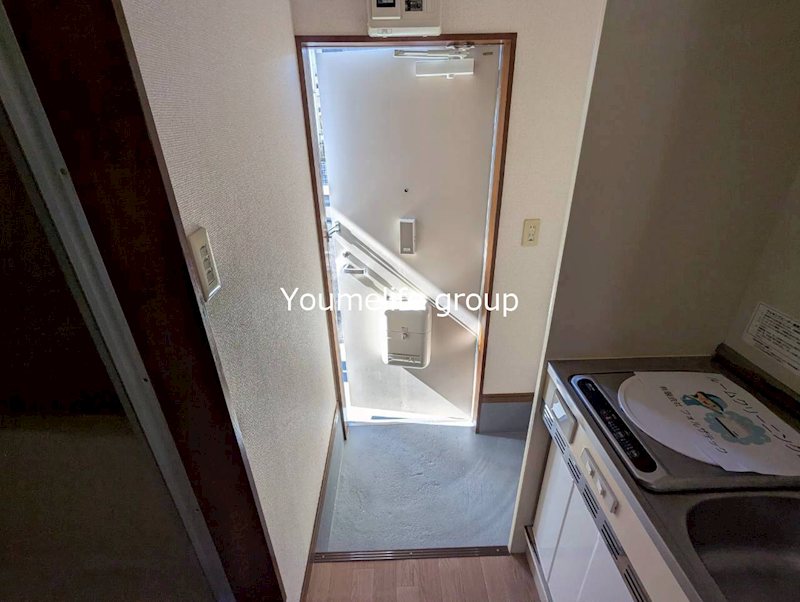 サンパレスA 玄関