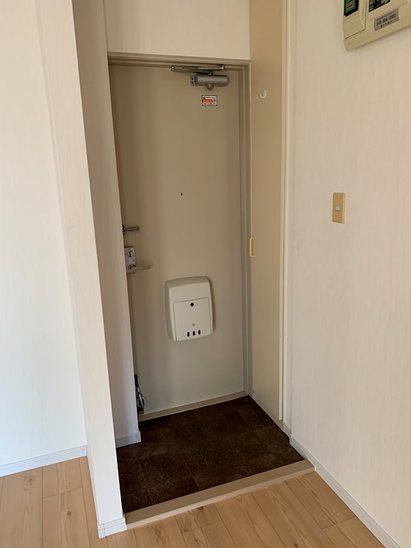 エスポワールクラタ 玄関