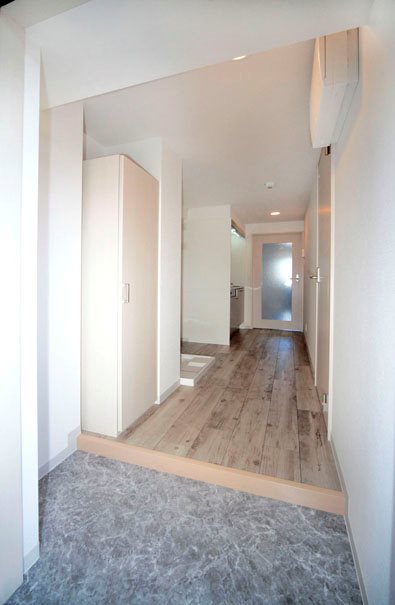 セレスティアル　アスカ 玄関