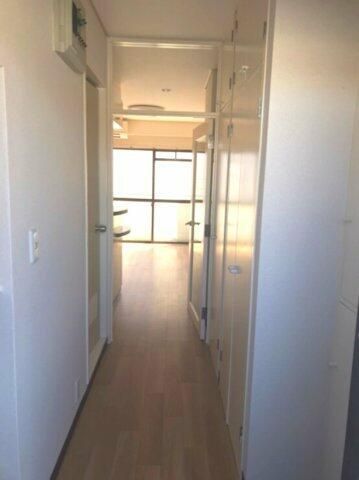 ワコーレエレガンス本郷台 玄関