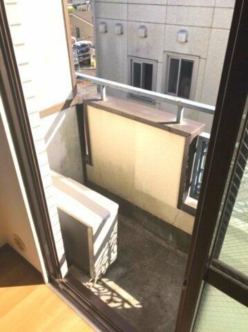 ワコーレエレガンス本郷台 ベランダ