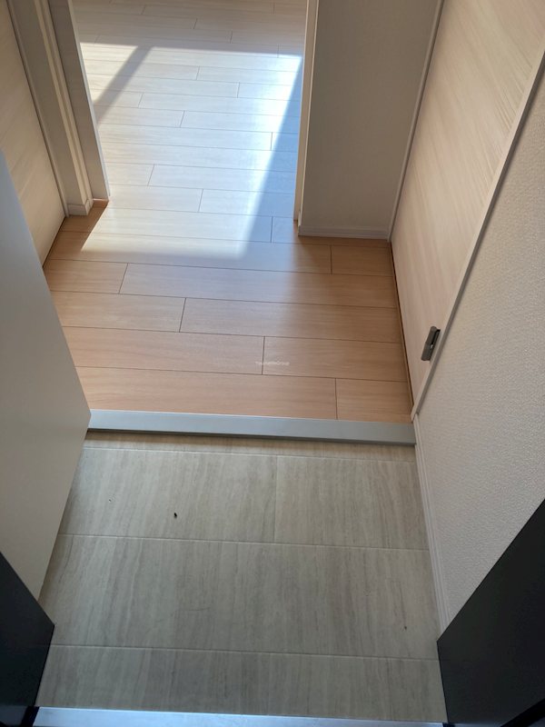 アズール鵠沼  玄関