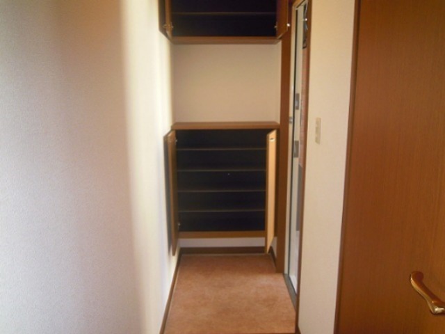 ハイランドヴィラ 玄関