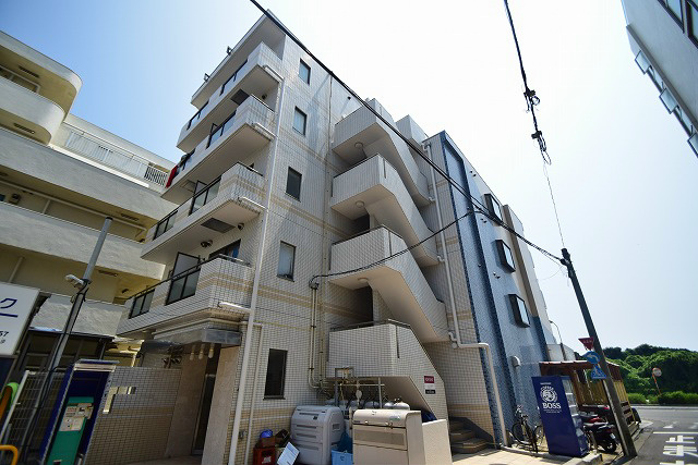 シーサイドビラ鵠沼 201号室 外観