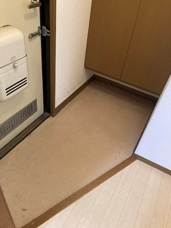 サンハイム浪山 玄関