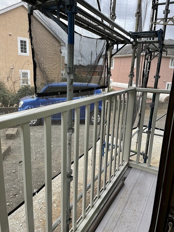 ハイ　ビレッジ   ベランダ