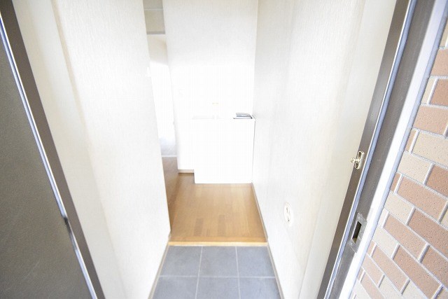 グレース吉川 玄関