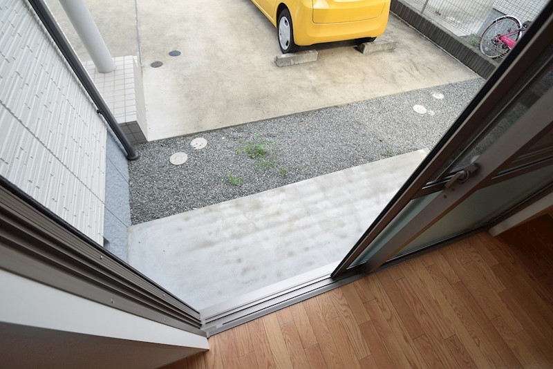 市川貸家B ベランダ