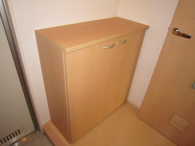 スリーエイト扇 玄関