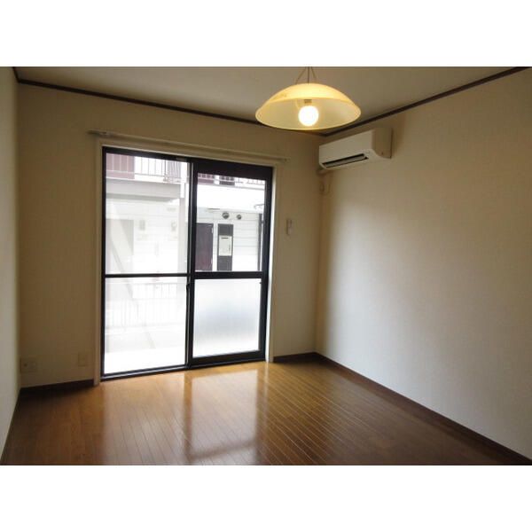 パインステージA リビング