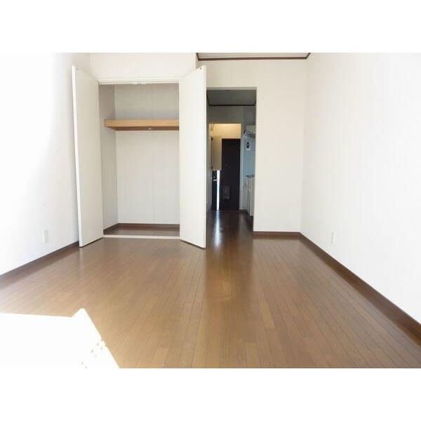 パインステージA ベッドルーム