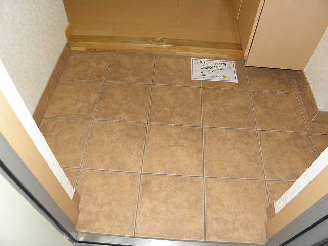 ラトゥール　レジュモー 玄関