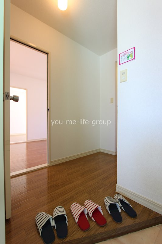 フレグランス御殿 玄関