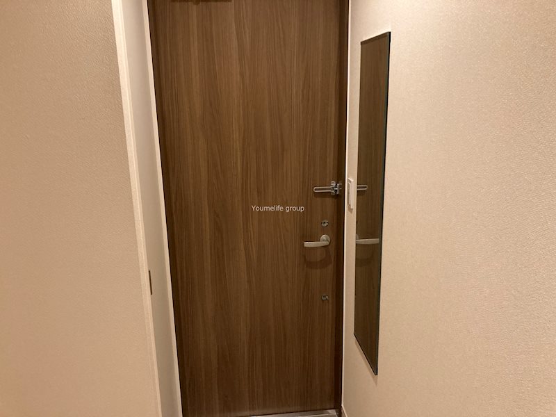 ＡＲＴＯＲＹＳ 玄関