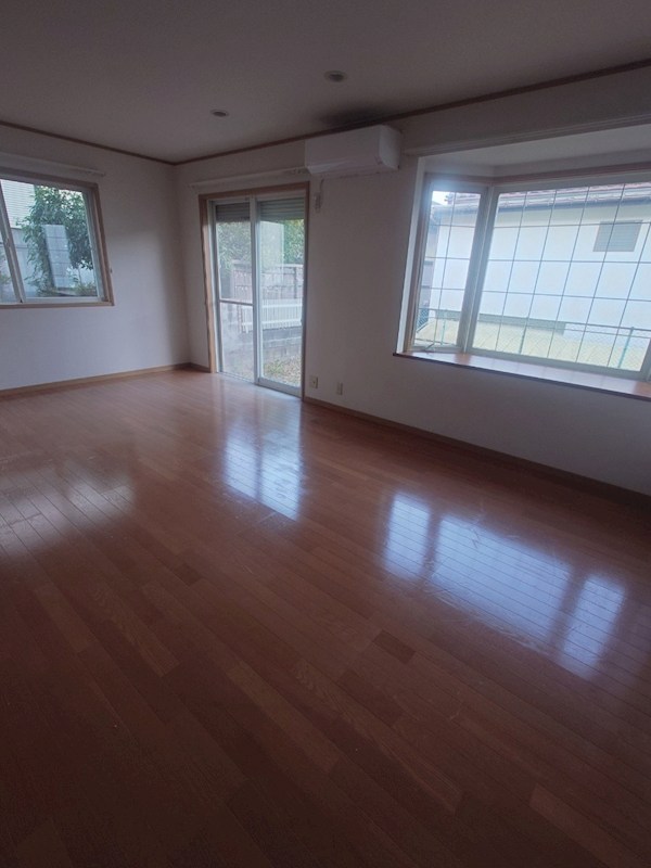 関谷898番一戸建 リビング