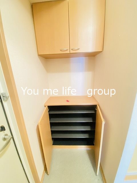 グラフィアス湘南 玄関