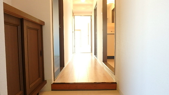 プラザ御殿 玄関