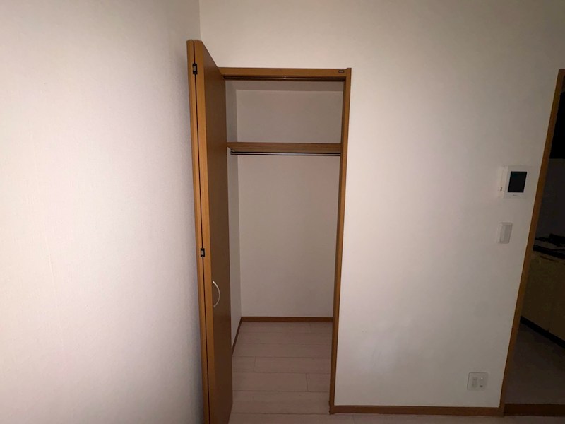 ハイムローラス 収納