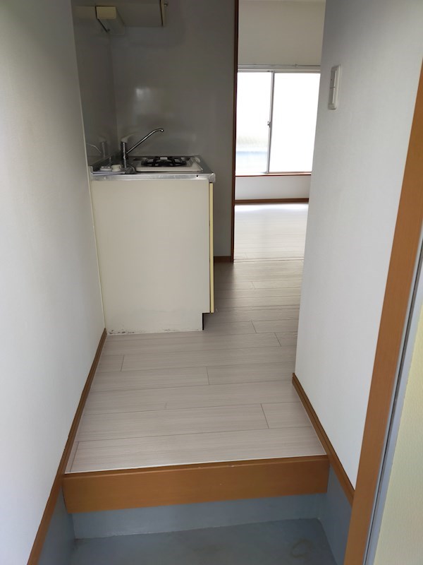 ハイムローラス 玄関