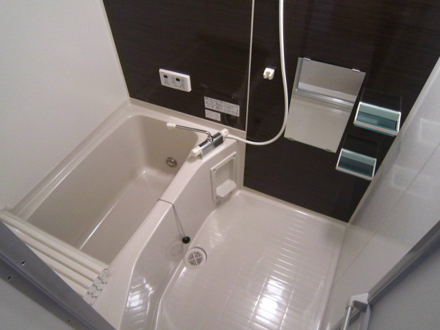 中里戸建て　1 風呂画像