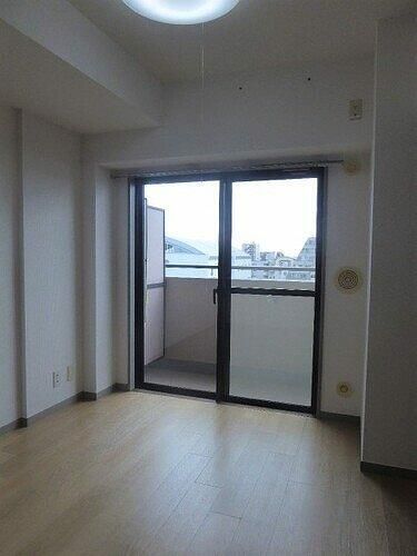 ライオンズマンション平塚宝町 リビング