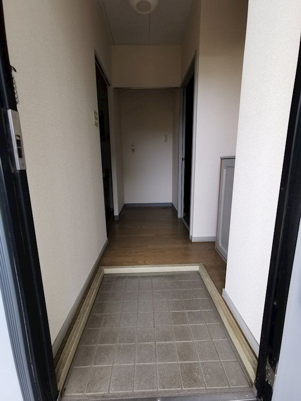 ハイツ桐 玄関