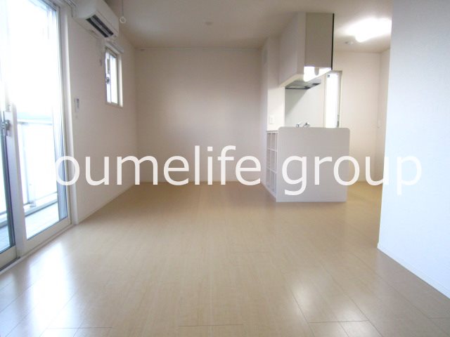 セレーソエステート リビング