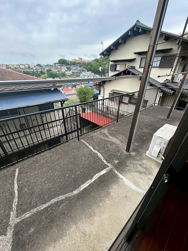 ピュアタウン東海大学駅前 ベランダ