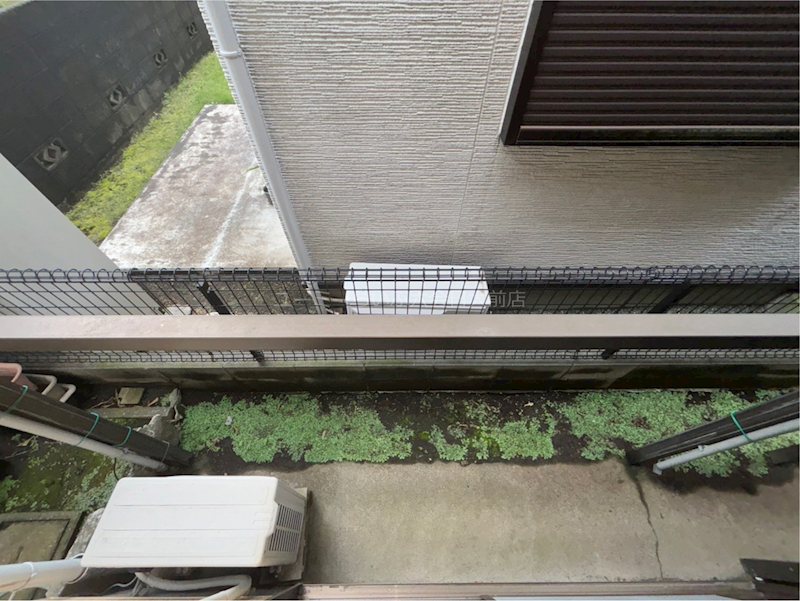 ハイツヒロ（女子学生限定） ベランダ