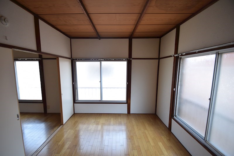 石田荘 リビング