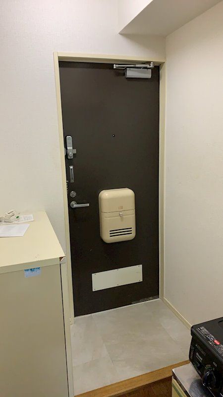 富岡ハイツ 玄関