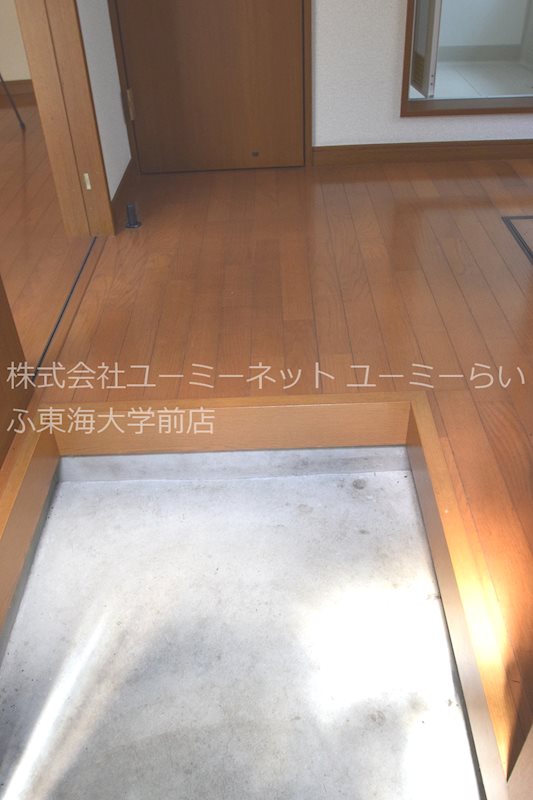 カーデンテラス 玄関