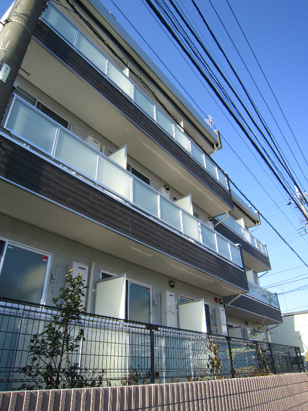 リブリ・ハナミズキ湘南台 203号室 外観