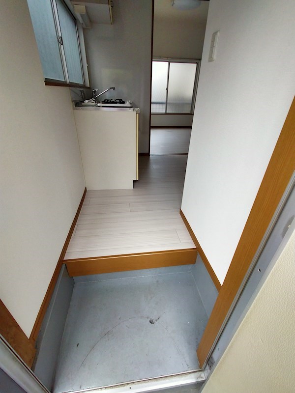 ハイムローラス 玄関