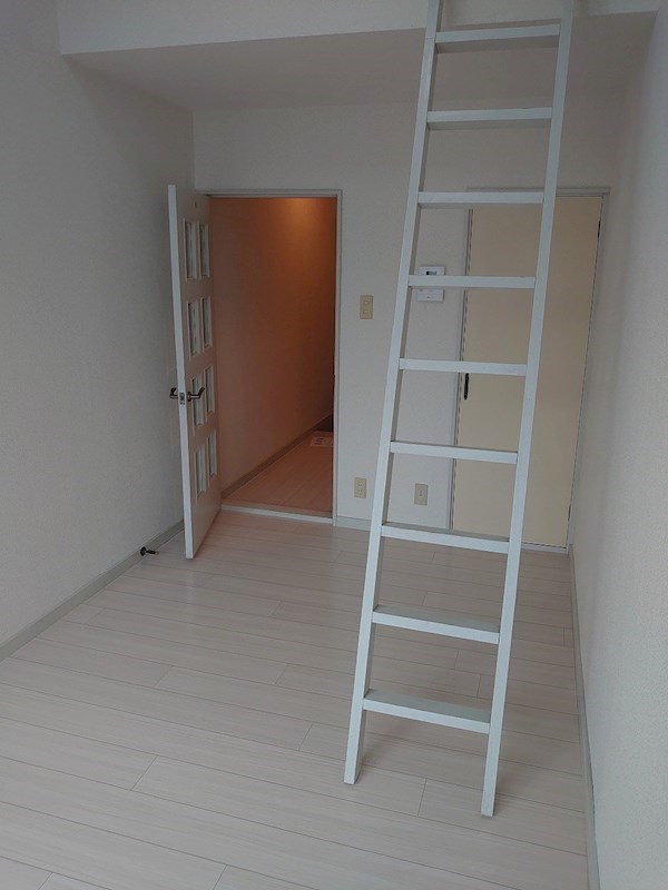 メゾン・アイリスⅡ ベッドルーム