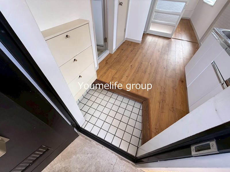 アカデミックハイツ 玄関