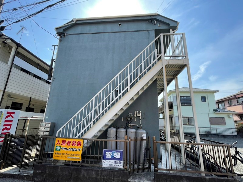 クレストコート厚木 202号室 外観