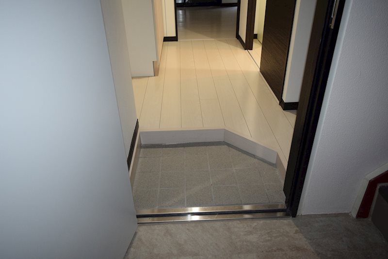 グレースコート平塚 玄関