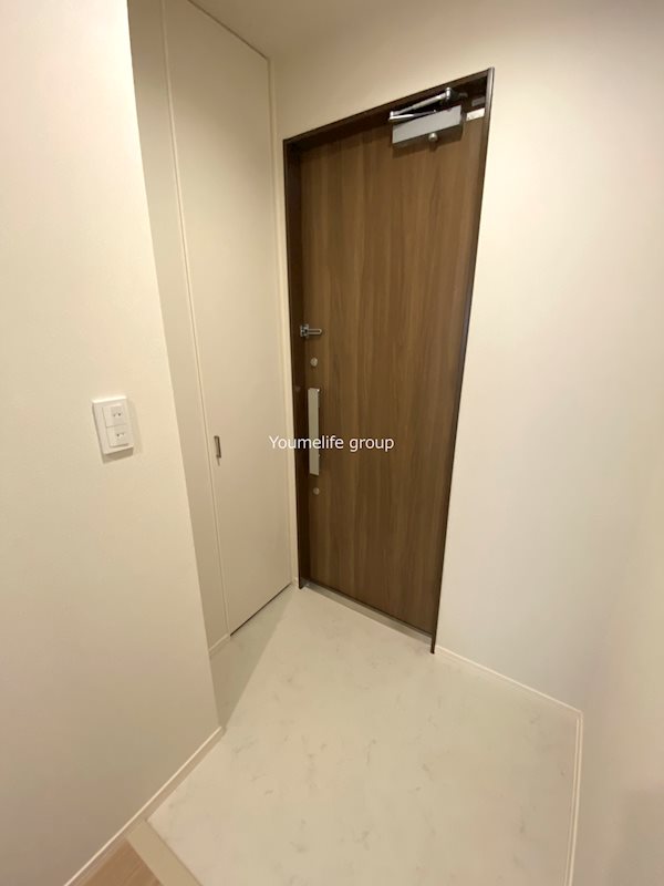 casa栄 玄関
