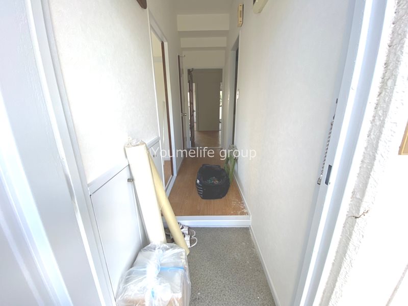 リリーハイツ 玄関