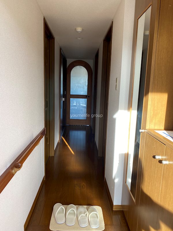 リバーサイドヒルズ西富水 玄関