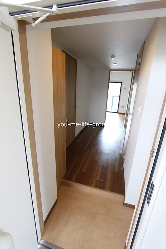 ルナアイリス 玄関