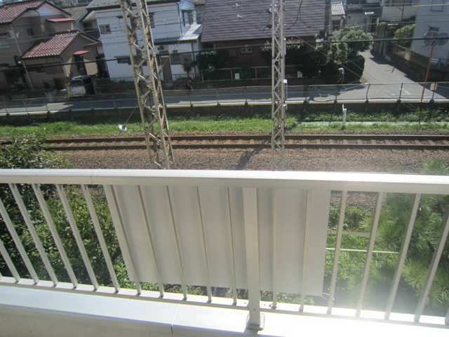 ミストレル ベランダ