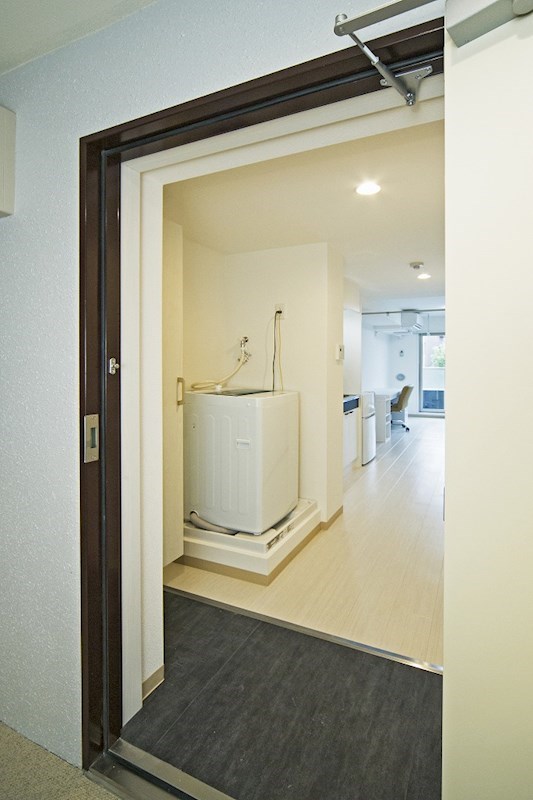 カレッジテラス東海大学前Ｂ棟（食事付） 玄関