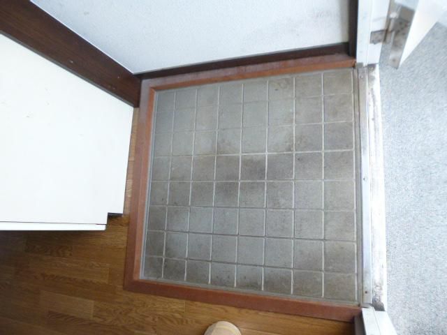 メゾンアリスト 玄関