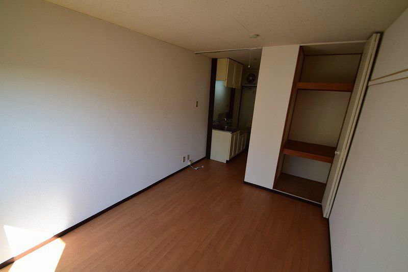 メゾンアリスト ベッドルーム